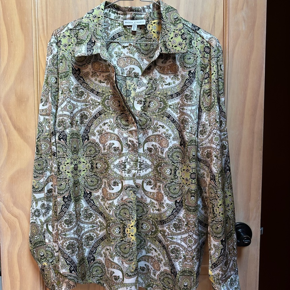 Elegant Paisley Blouse in predominantly Green